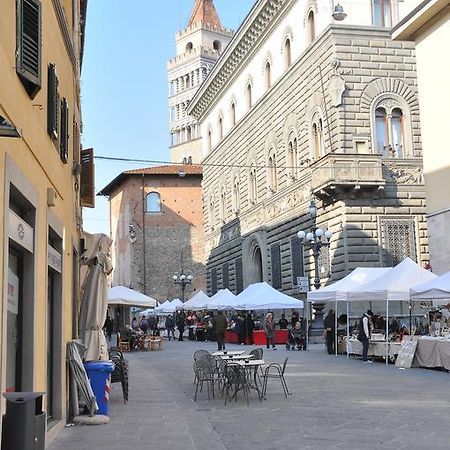 B&B Al Canto Del Cavour Pistoia Eksteriør bilde