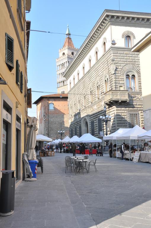 B&B Al Canto Del Cavour Pistoia Eksteriør bilde