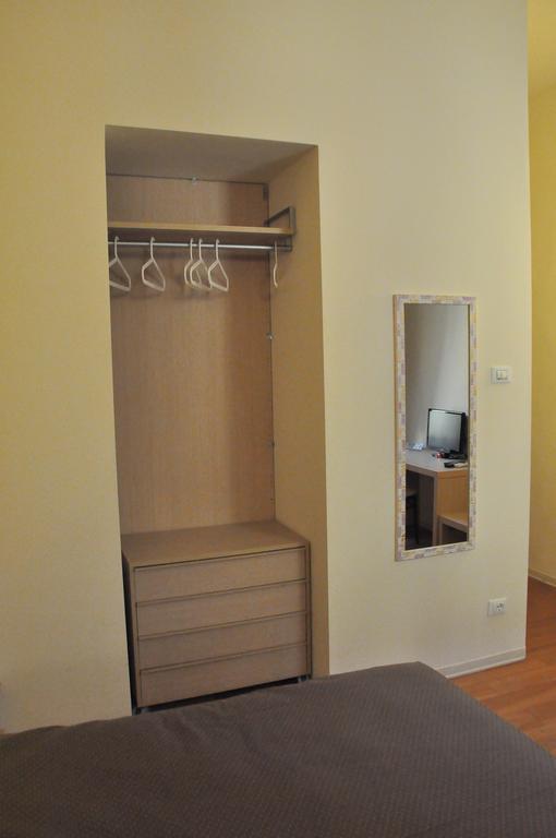 B&B Al Canto Del Cavour Pistoia Eksteriør bilde