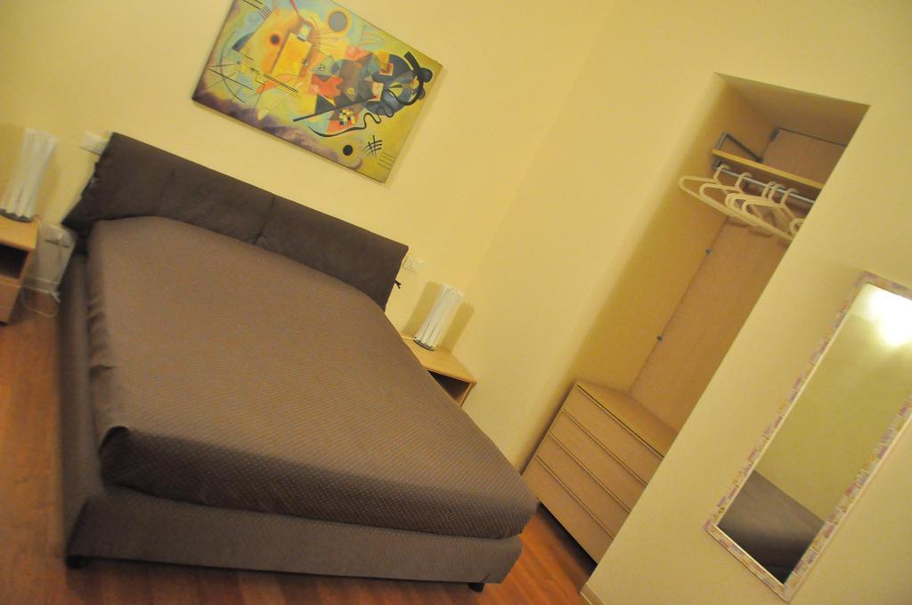 B&B Al Canto Del Cavour Pistoia Eksteriør bilde